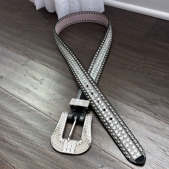 Nocona Genuine Leather Western bling,rhinestone belt,studs,removable buckle - Picture 7 of 14